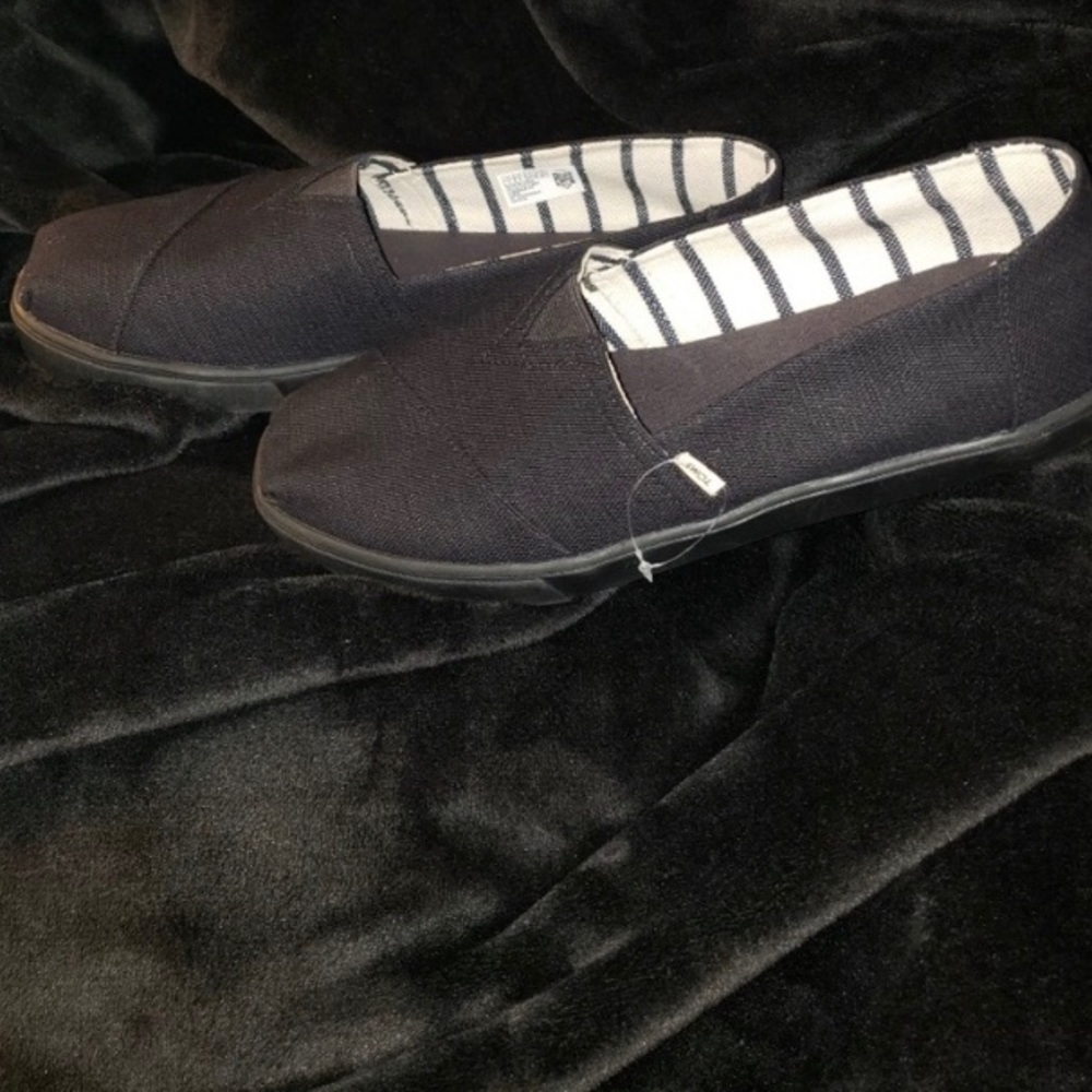 Black Toms flats shoe
